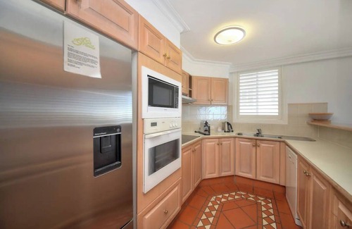 Broadbeach Apartamento | Beachfront two storey penthouse apartment. Family friendly. Spectacular views!