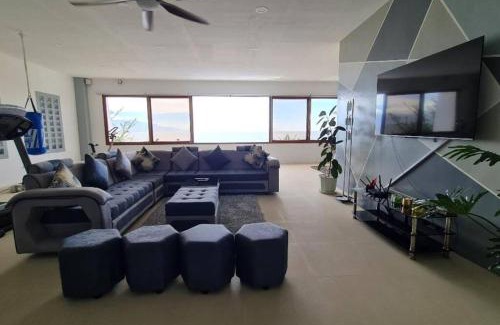 Batangas City Villa | Beachfront Vacation Villa with Infinity Pool