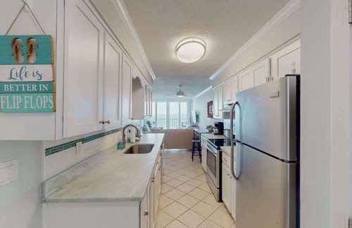 Gulf Shores Condominio | Beachfront Views|2 bedroom|Gulf Shores|Sleeps 6!