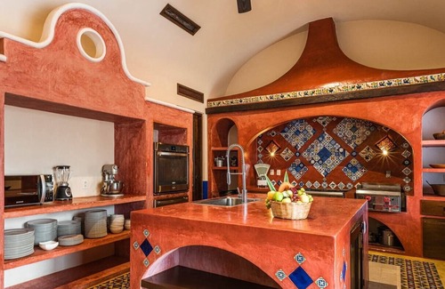 Puerto Aventuras Villa | Beachfront Villa with Tennis Court in Puerto Ave