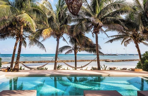 Puerto Aventuras Villa | Beachfront Villa for Big Group in Puerto Aventuras