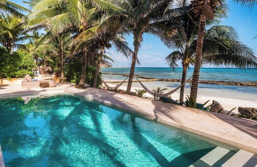 Puerto Aventuras Villa | Beachfront Villa for Big Group in Puerto Aventuras