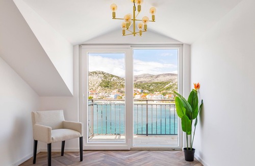 Seget Vranjica Villa | Luxury beachfront Villa Nova Lux