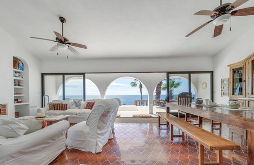 Pescadero Casa | Beachfront Villa + Casitas w/ pool - perfect for Reunions, Weddings & Retreats!