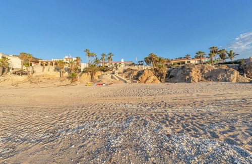 Pescadero Casa | Beachfront Villa + Casitas w/ pool - perfect for Reunions, Weddings & Retreats!