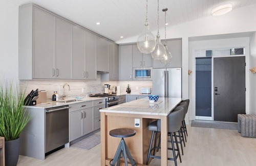 Black Creek Condominio | Beachfront Villa #15 at Saratoga Beach House