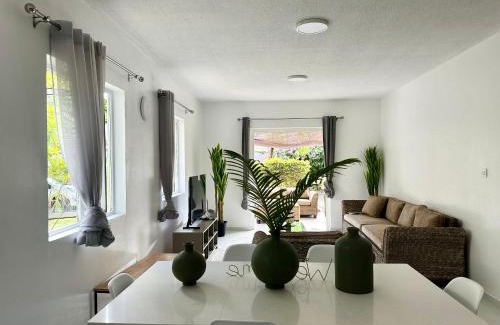 Flic-en-Flac Casa | Beachfront Villa in a beautiful and secured complex