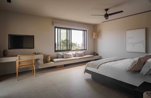 Kilada Otro | Beachfront Villa Oneiro with Sea Views, Villa