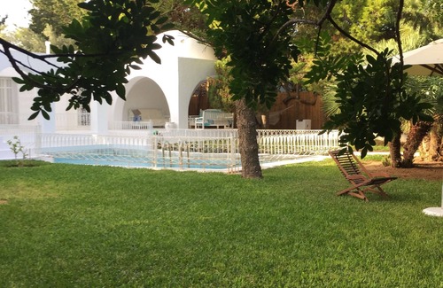 Mrezga Villa | Villa con piscina frente al mar en residencia privada