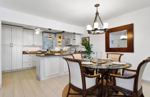 Savannah Condominio | Beachfront walkout with amazing patio & view