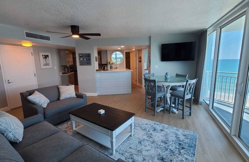 River Ridge Estates Condominio | Beachfront with Ocean View in Peck Plaza