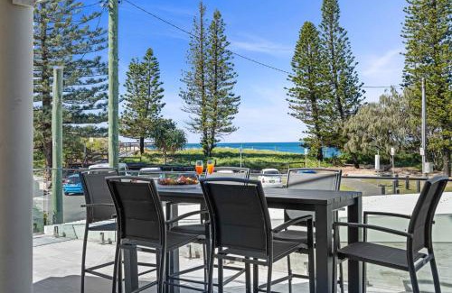 Buddina Casa | Beachfront with pool ocean views and pet friendly