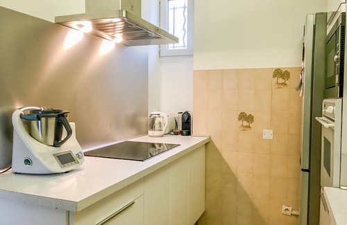 Pointe Croisette Apartamento | Autentico apartamento de un dormitorio con vista al mar.