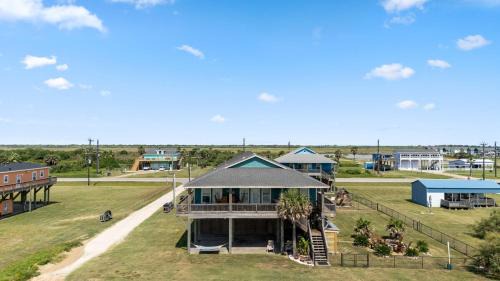 Port Bolivar Casa | Beachfront with Fire Pit, Gourmet Kitchen and Views