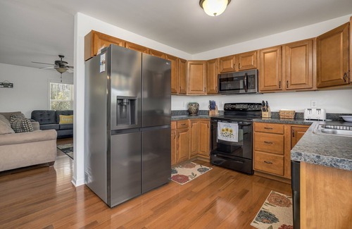 Greenbackville Casa | Beachin' at the Cove - Golf course, Shared pool & more!