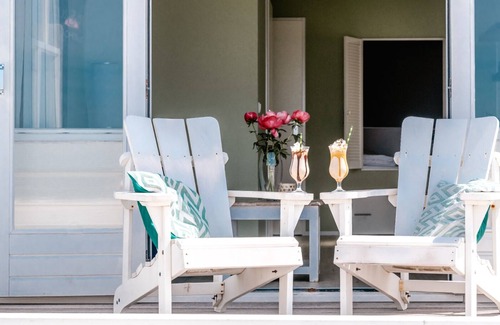 Wijk aan Zee Chalet De Esquí | Beachlodge by the Sea | Honeymoon suite on the beach
