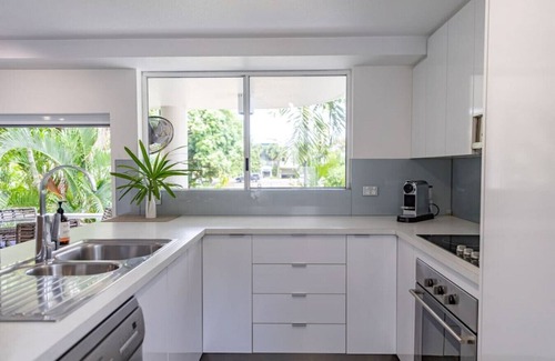Port Douglas Condominio | BeachLuxe @ Sunseeker, Sublime Tropical Apartment