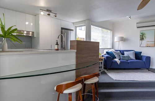 Port Douglas Condominio | BeachLuxe @ Sunseeker, Sublime Tropical Apartment