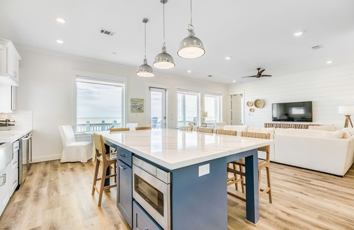 Galveston Casa | Beachology: Newly-built Beachfront Beauty with Private Dune Walkover