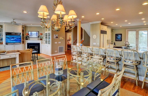 Wrightsville Beach Casa | Beachouse en sonido con muelle privado y boatslip!