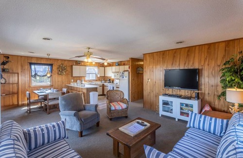 Kill Devil Hills Casa | BeachRX - 3 bedroom house in charming Kill Devil Hills