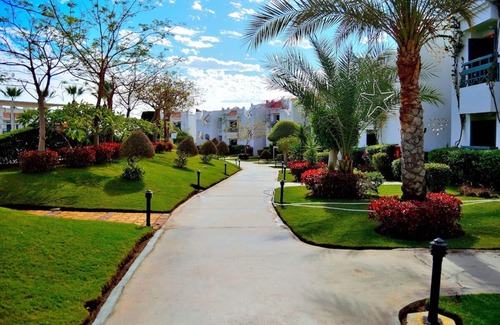Sharm El Sheikh Hotel | Beachside Bliss Near Sharm – Pools, Games, Playground & Water Fun