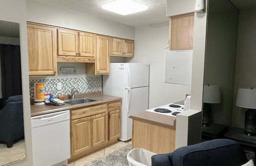 Biltmore Beach Condominio | Hermoso condominio en Panama City Beach, FL - Capacidad 4, 1er piso WIFI GRATIS