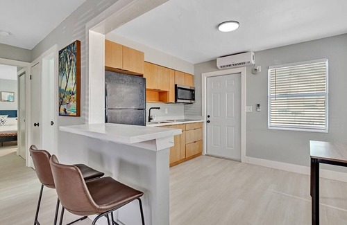 North Beach Apartamento | The Shell on Wallnut | 1HAB con baño | Playa de Hollywood | Estacionamiento...