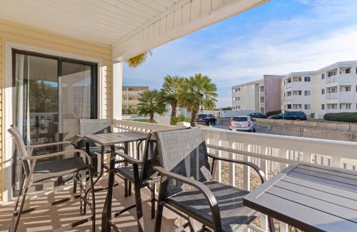 Myrtle Beach Apartamento | Beachside 2 BR Condo - Stay for Good!