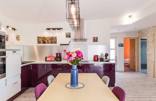 Lingreville Cabaña | Casa moderna junto al mar, terraza, cocina exterior, y actividades en familia