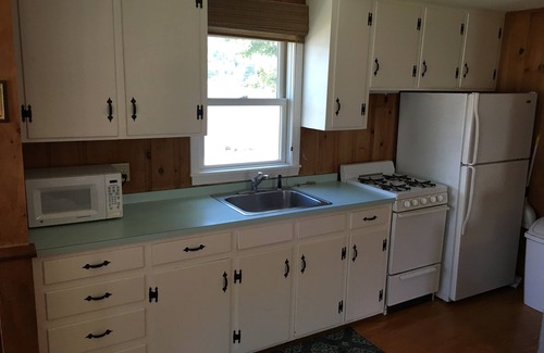 Bristol Cabaña | Beachside Cottage en Newfound Lake