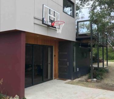 Carlton Casa | Beachside Family Surf Retreat
