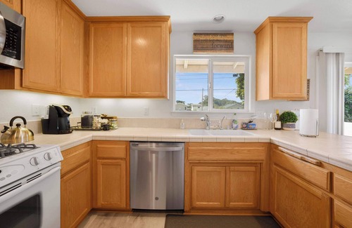 Grover Beach Casa | Beachside Gem: Spacious 4 Bdrm Near Sand & Shops