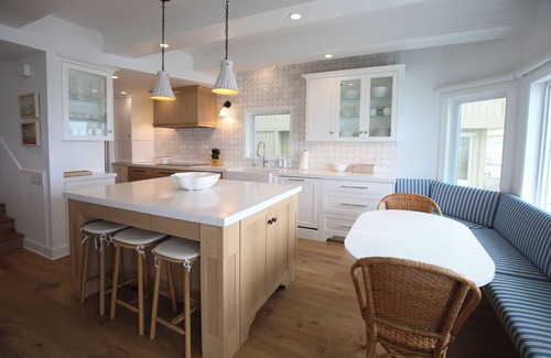 Faria Beach Casa | Beachside Luxury – Oceanfront - The Shoreline - 4-bedroom house with WiFi and AC