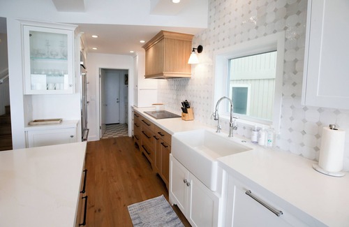 Faria Beach Casa | Beachside Luxury – Oceanfront - The Shoreline - 4-bedroom house with WiFi and AC