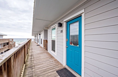 Gulf Shores Condominio | FRENTE A LA PLAYA 405 - ¡PASEA LA MAREA, REMOQUE EL SOL, REPÁRESE Y DISFRÚTESE!