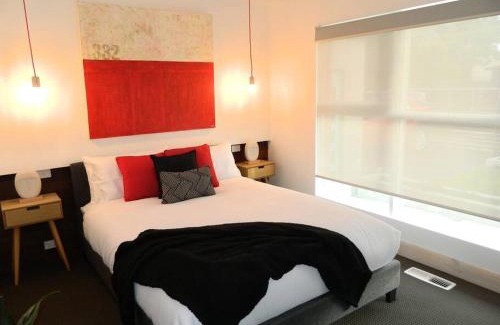 Rosebud Casa | Beachside Rosebud Retreat with *Wheelchair access*
