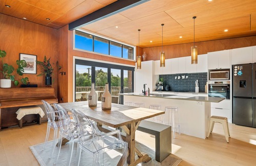 Otaki Beach Casa | Beachside Sanctuary – Otaki Beach Holiday Home