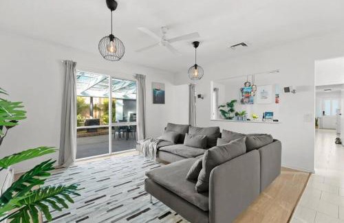 Tootgarook Casa | Beachside SandDunes Villa Waterslide Gas Heat Pool