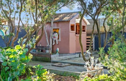 Tootgarook Casa | Beachside SandDunes Villa Waterslide Gas Heat Pool