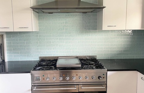Mona Vale Casa | Beachside townhouse at Mona Vale beach, spacious and modern, footsteps to beach