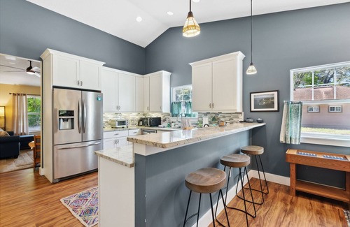 American Beach Casa | Beachwalk Bungalow by Guest Cottage