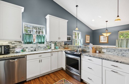 American Beach Casa | Beachwalk Bungalow by Guest Cottage