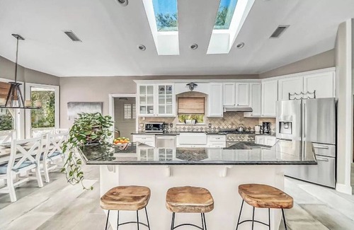 Sugarwood Beach Casa | Beachwalker Bliss by AvantStay | Private Pool, Walk to Beach