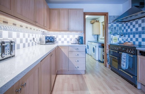 Saundersfoot Casa | Beachways - 5 Bedroom Holiday Home - Saundersfoot