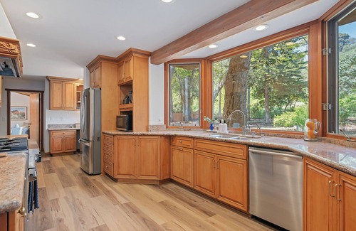 Campanil Casa | Beachwood Estate at Hendry's Beach - 100 steps to the sand!