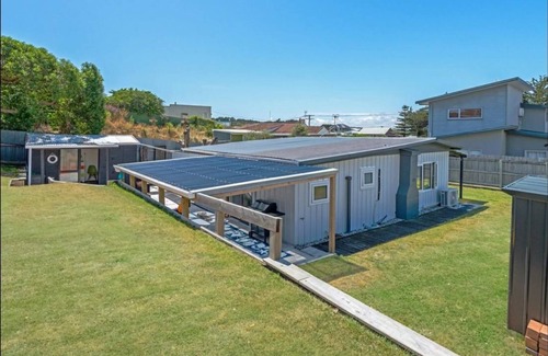 Foxton Beach Casa | Beachy Bach - ¡con piscina de spa caliente!