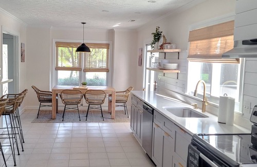 Myrtle Grove Casa | Beachy Boho with a Pool and 2 Living Spaces