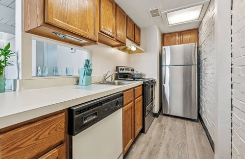 Old North Columbus Apartamento | Beachy Campus Rental- Steps from THE OHIO STATE Stadium