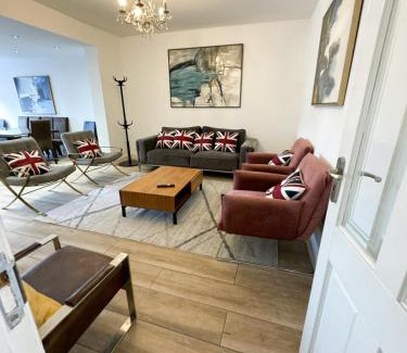 Redbridge Casa | Beahive house